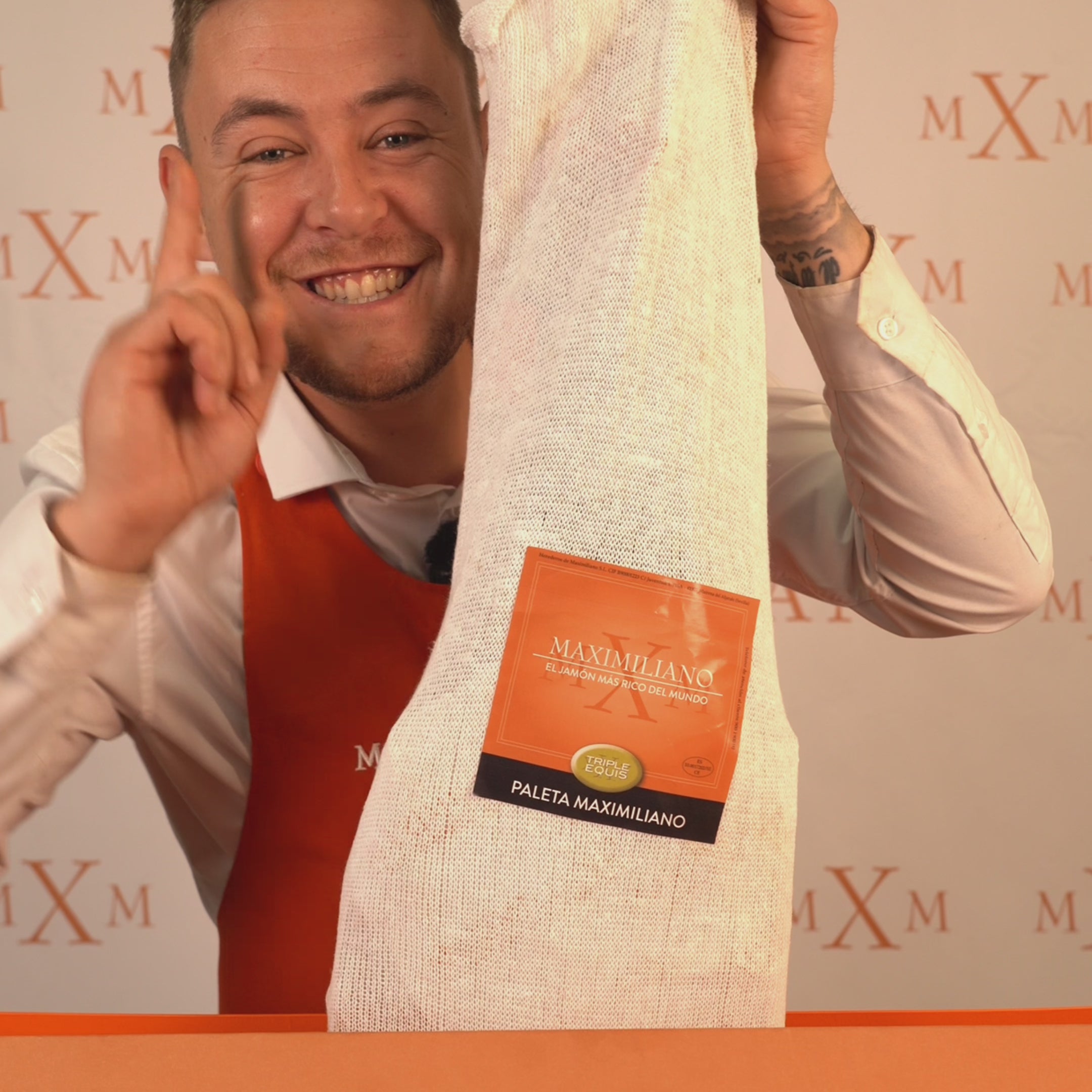 Cargar vídeo: Paleta Triple Equis Maximiliano | Maximiliano