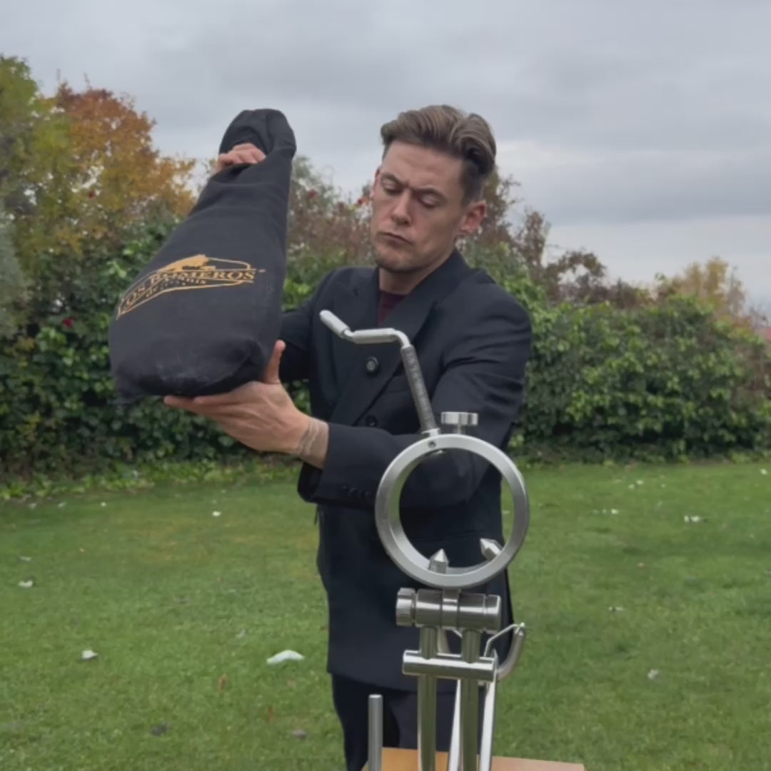 Cargar vídeo: Jamón de Bellota Ibérico 50% raza ibérica | Los Romeros de Alanís